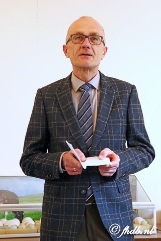 HDB_4057.jpg